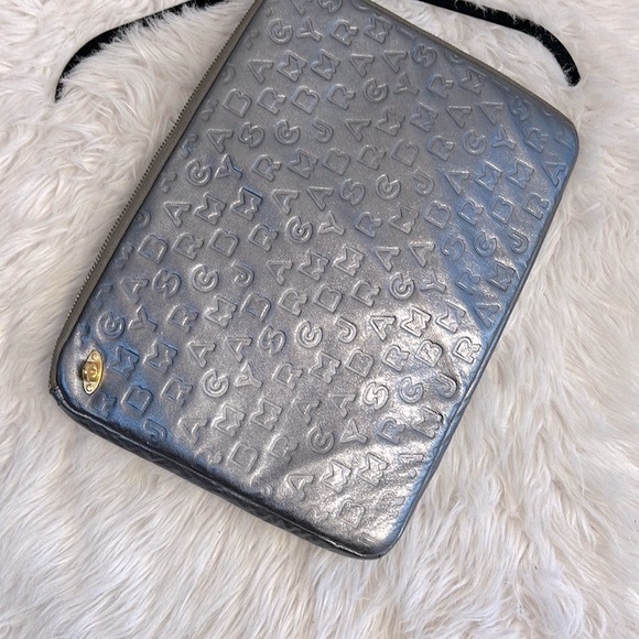 Mark Jacobs - Picture 3 of 5